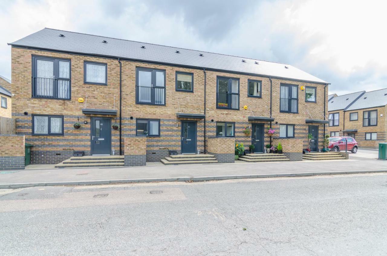 The Central Lodge Dartford Exterior photo