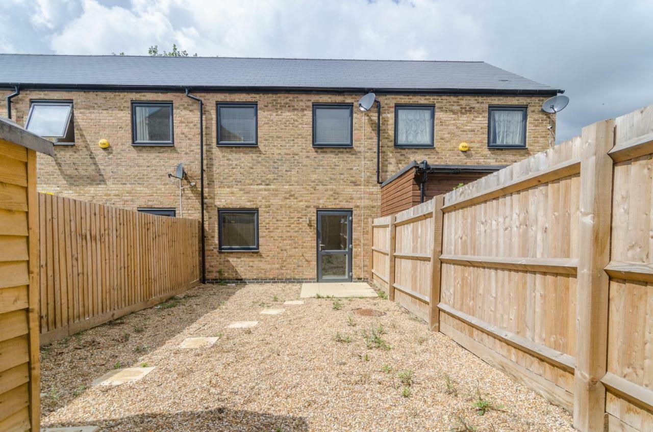 The Central Lodge Dartford Exterior photo